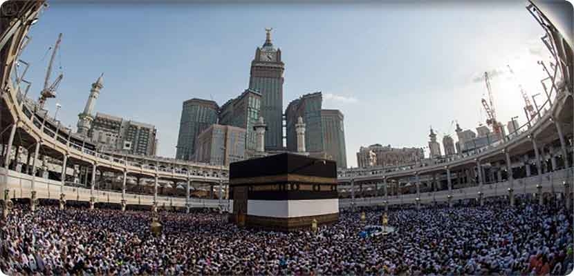 من المعلومات الخاطئة بشأن عدم تحليق الطائرات فوق الحرم المكي، وجود مجال مغناطيسي فوق الكعبة، ووجود فراغ هوائي فوق الحرم، والتي تمنع وجود حركة طيران فوقها.