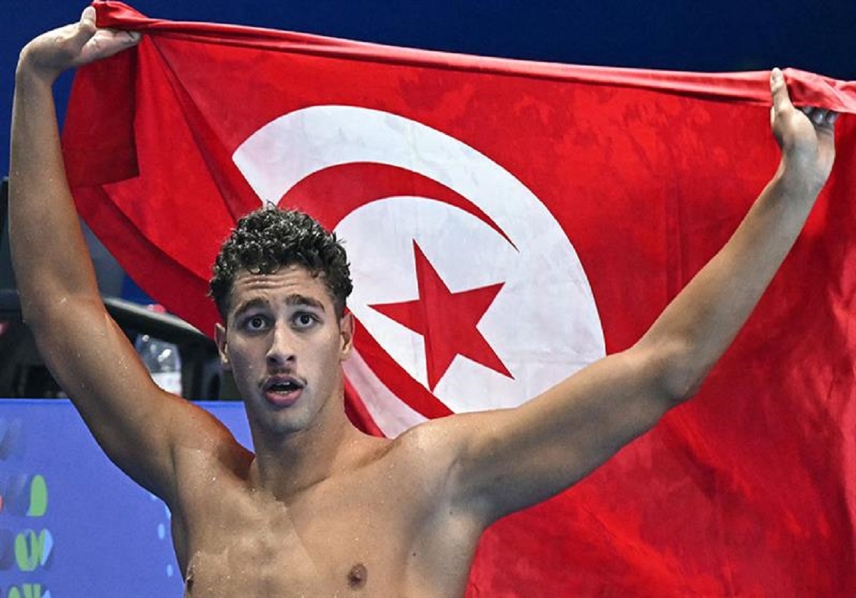 Un accueil triomphal pour Ahmed Jaouadi, héros des bassins mondiaux
